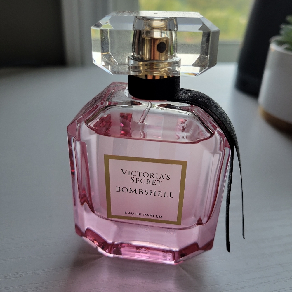 VS 1.7 oz Bombshell scent